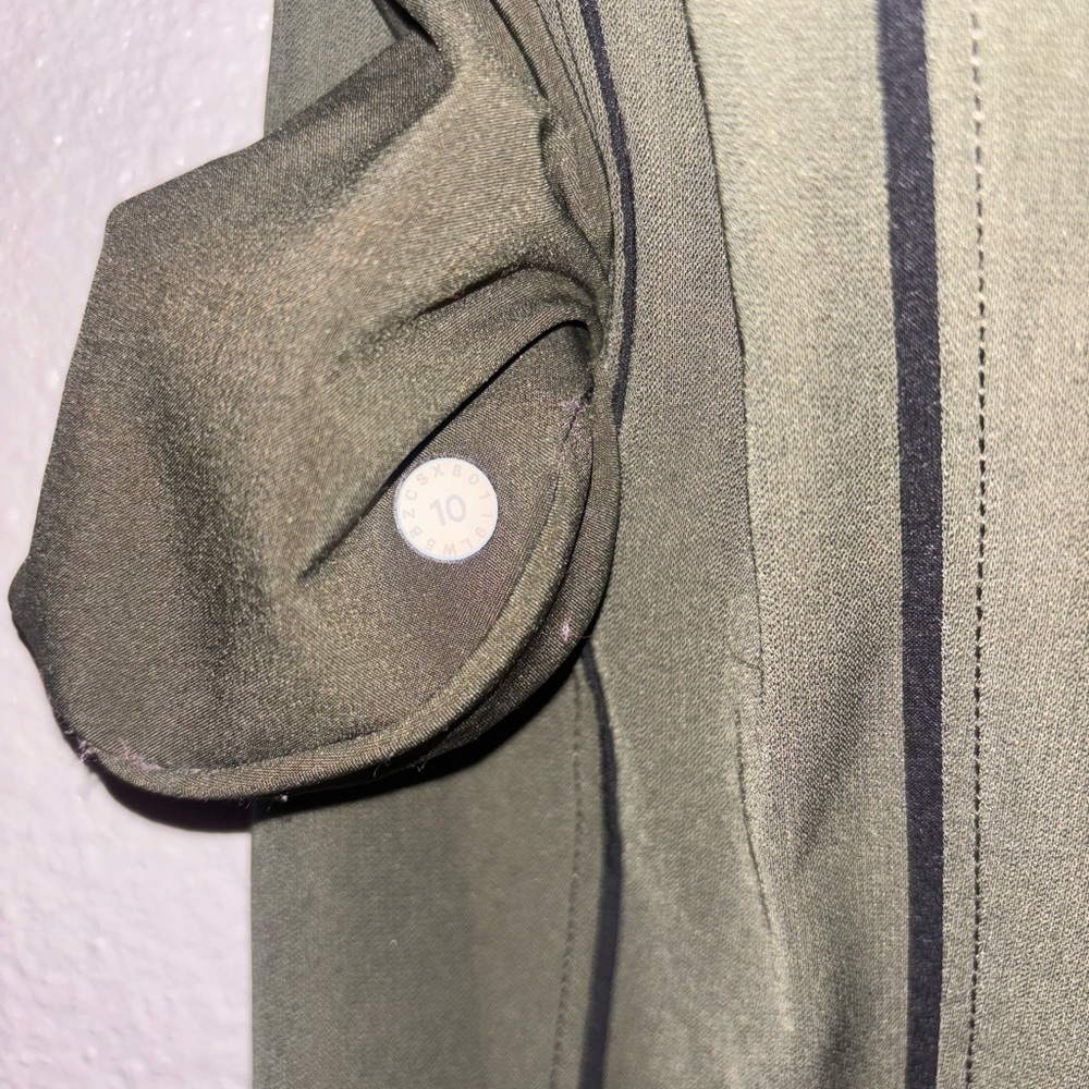 Lululemon On the Right Track Pant 10 - Picture 7 of 7